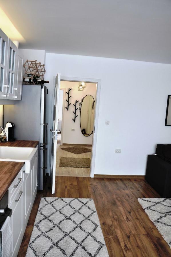 Lux Apartment Пазарджик Екстериор снимка