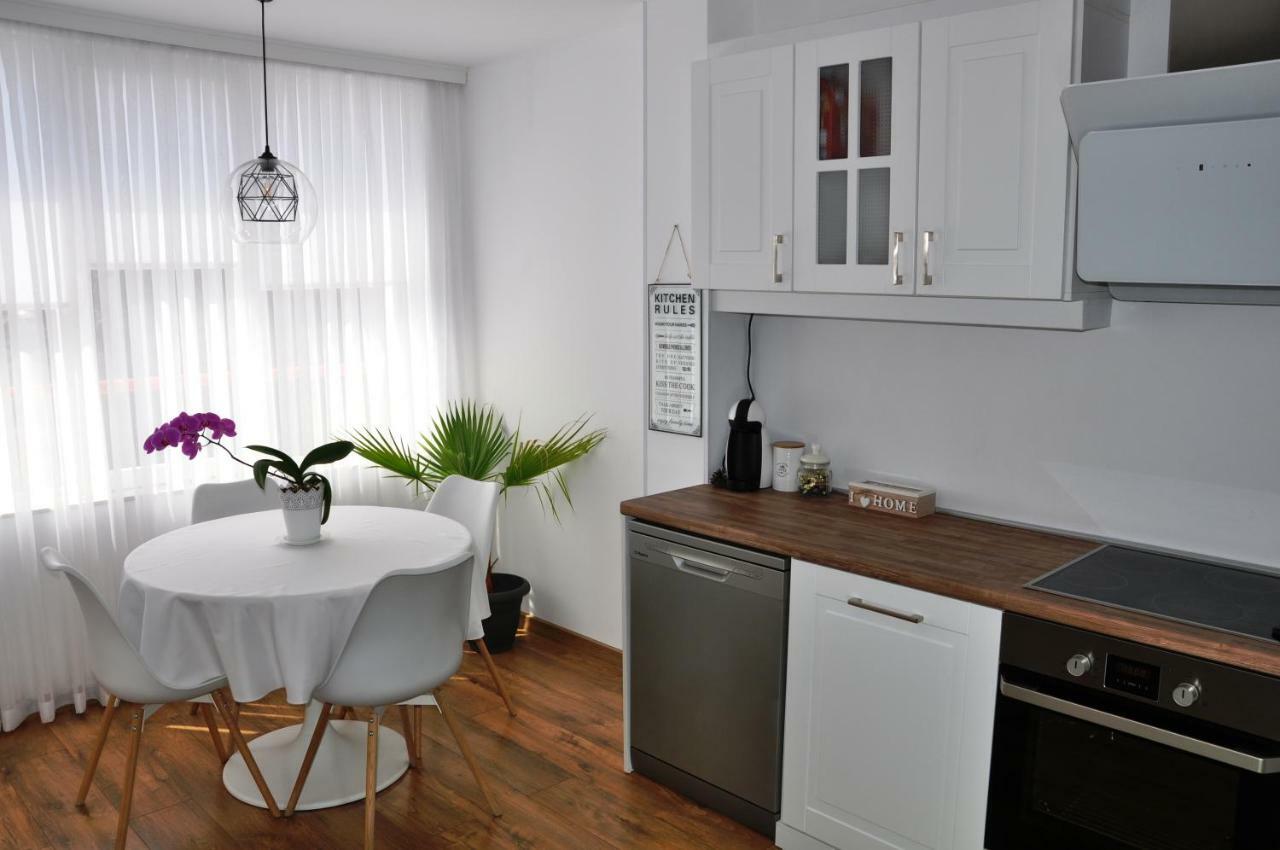 Lux Apartment Пазарджик Екстериор снимка