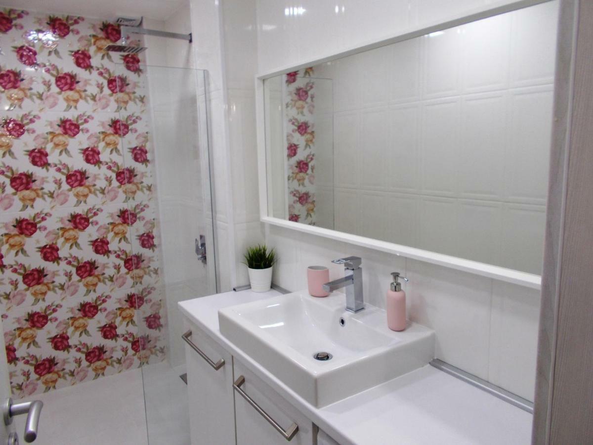 Lux Apartment Пазарджик Екстериор снимка
