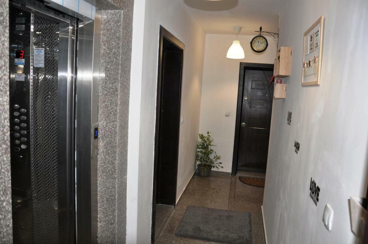 Lux Apartment Пазарджик Екстериор снимка